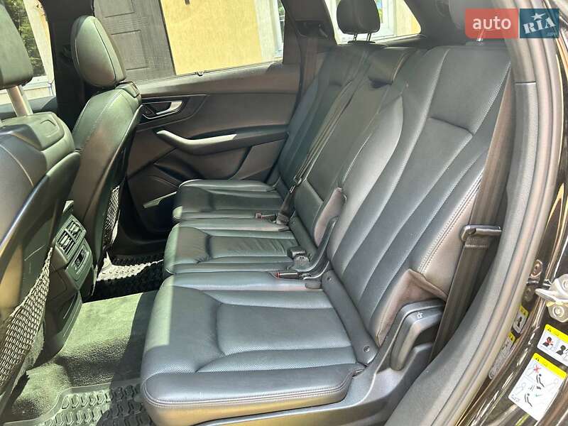 Внедорожник / Кроссовер Audi Q7 2017 в Киеве