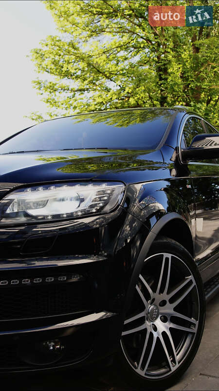 Позашляховик / Кросовер Audi Q7 2010 в Івано-Франківську