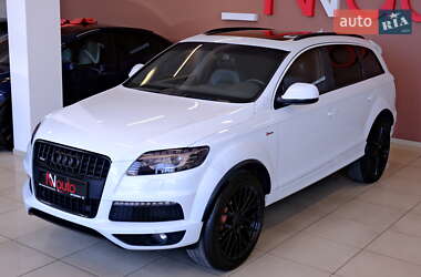 Внедорожник / Кроссовер Audi Q7 2014 в 