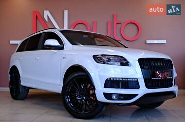 Внедорожник / Кроссовер Audi Q7 2014 в 