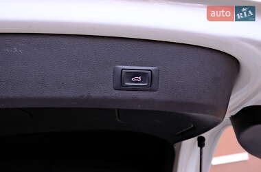 Внедорожник / Кроссовер Audi Q7 2014 в 
