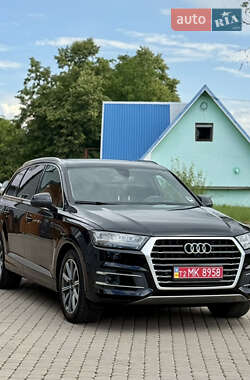 Внедорожник / Кроссовер Audi Q7 2017 в Коломые