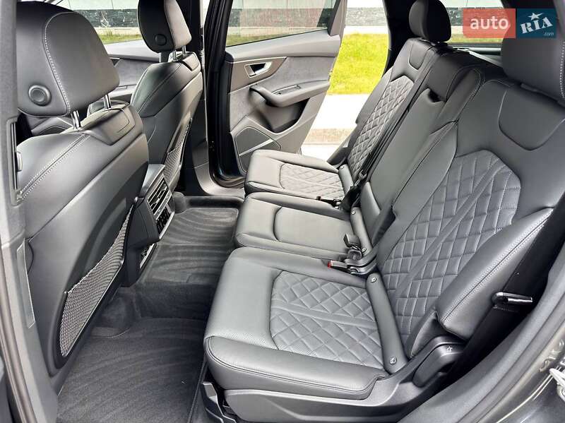 Позашляховик / Кросовер Audi Q7 2025 в Києві