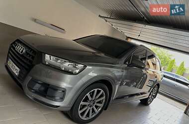 Позашляховик / Кросовер Audi Q7 2017 в Вінниці