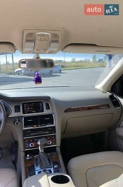 Позашляховик / Кросовер Audi Q7 2014 в 