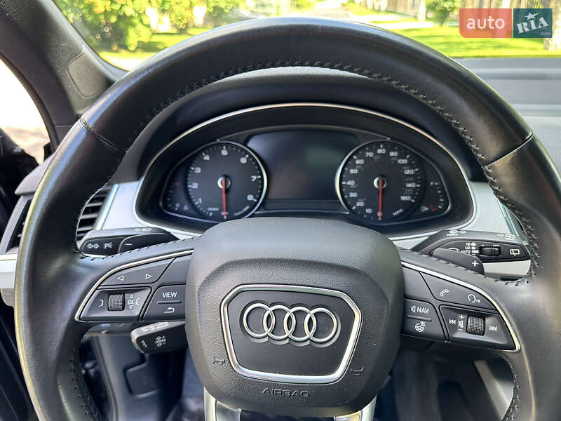 Позашляховик / Кросовер Audi Q7 2018 в Києві