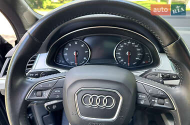 Внедорожник / Кроссовер Audi Q7 2018 в 