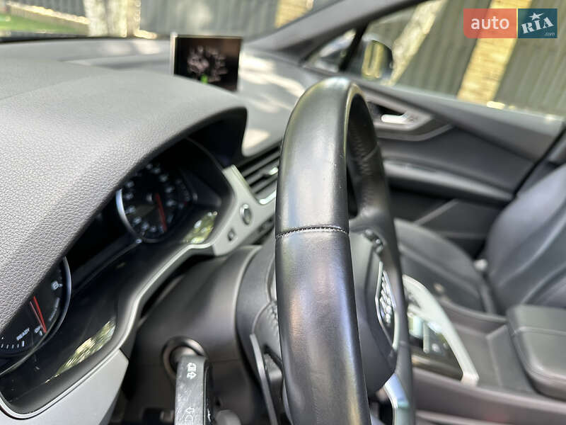 Позашляховик / Кросовер Audi Q7 2018 в Києві