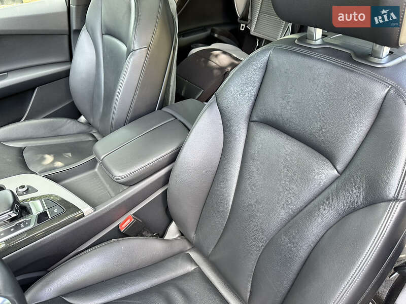 Позашляховик / Кросовер Audi Q7 2018 в Києві