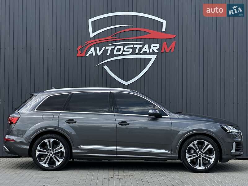 Позашляховик / Кросовер Audi Q7 2020 в Мукачевому