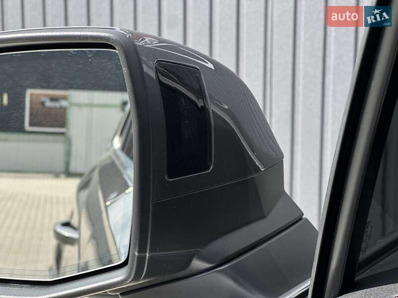Позашляховик / Кросовер Audi Q7 2020 в Мукачевому