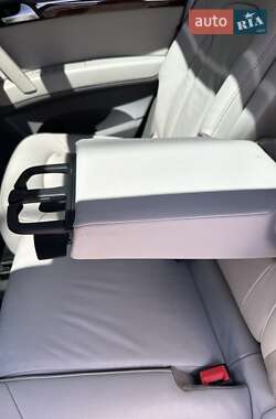 Позашляховик / Кросовер Audi Q7 2013 в 