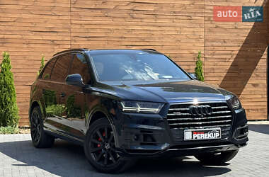 Позашляховик / Кросовер Audi Q7 2017 в Києві