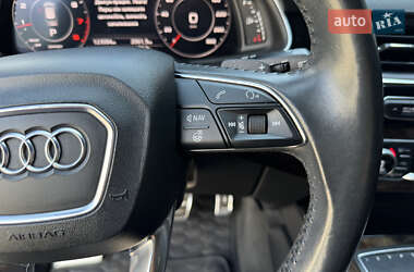 Позашляховик / Кросовер Audi Q7 2017 в 