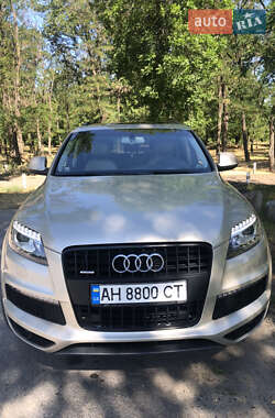 Внедорожник / Кроссовер Audi Q7 2013 в 