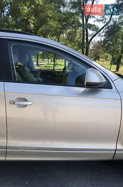 Внедорожник / Кроссовер Audi Q7 2013 в 