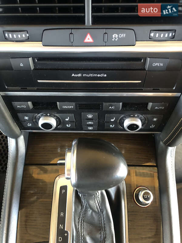Позашляховик / Кросовер Audi Q7 2013 в Павлограді