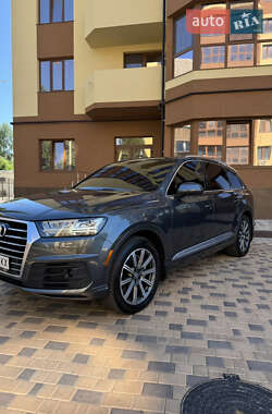 Позашляховик / Кросовер Audi Q7 2017 в 