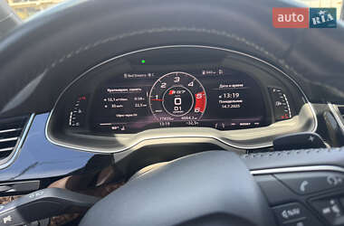 Позашляховик / Кросовер Audi Q7 2017 в 