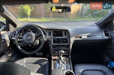 Внедорожник / Кроссовер Audi Q7 2015 в 