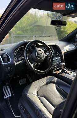 Внедорожник / Кроссовер Audi Q7 2015 в 