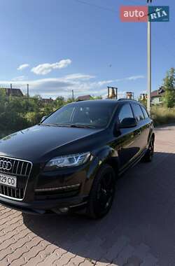 Внедорожник / Кроссовер Audi Q7 2015 в 
