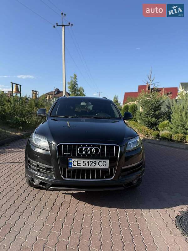 Внедорожник / Кроссовер Audi Q7 2015 в 
