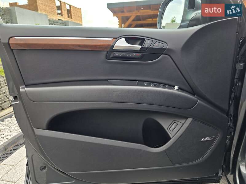 Позашляховик / Кросовер Audi Q7 2013 в Рівному фото 29 Позашляховик / Кросовер Audi Q7 2013 в Рівному