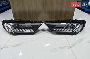Позашляховик / Кросовер Audi Q7 2021 в 