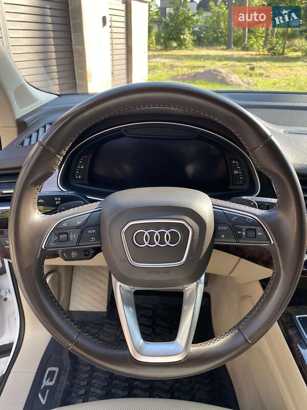 Позашляховик / Кросовер Audi Q7 2018 в Львові