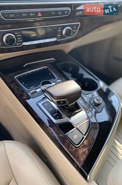 Внедорожник / Кроссовер Audi Q7 2018 в 