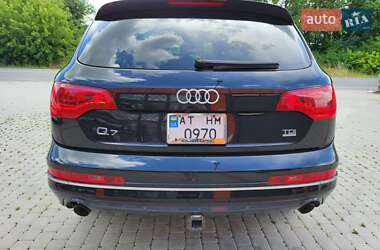 Позашляховик / Кросовер Audi Q7 2010 в 