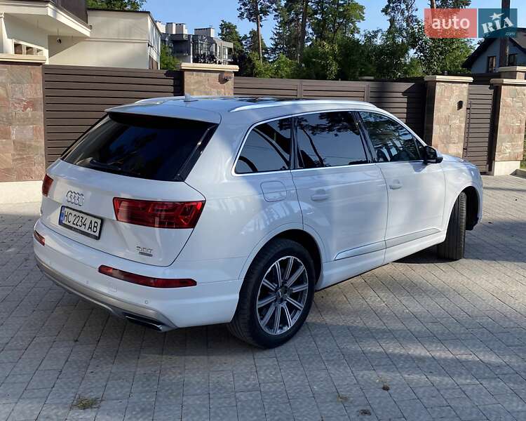 Позашляховик / Кросовер Audi Q7 2018 в Львові