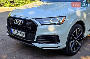 Внедорожник / Кроссовер Audi Q7 2022 в 
