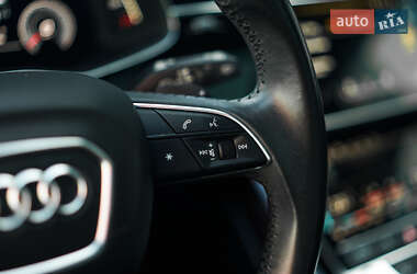 Позашляховик / Кросовер Audi Q7 2019 в 