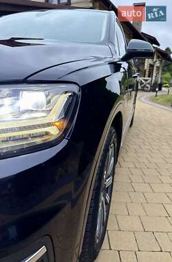 Внедорожник / Кроссовер Audi Q7 2017 в 