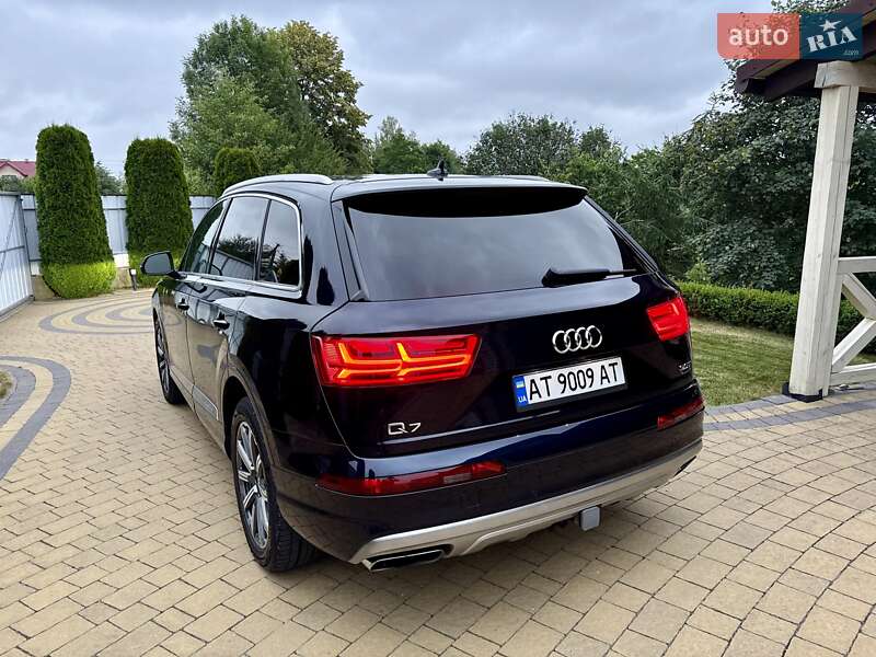Позашляховик / Кросовер Audi Q7 2017 в Івано-Франківську