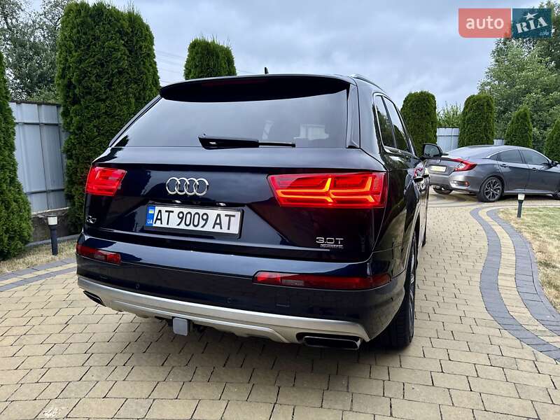Позашляховик / Кросовер Audi Q7 2017 в Івано-Франківську