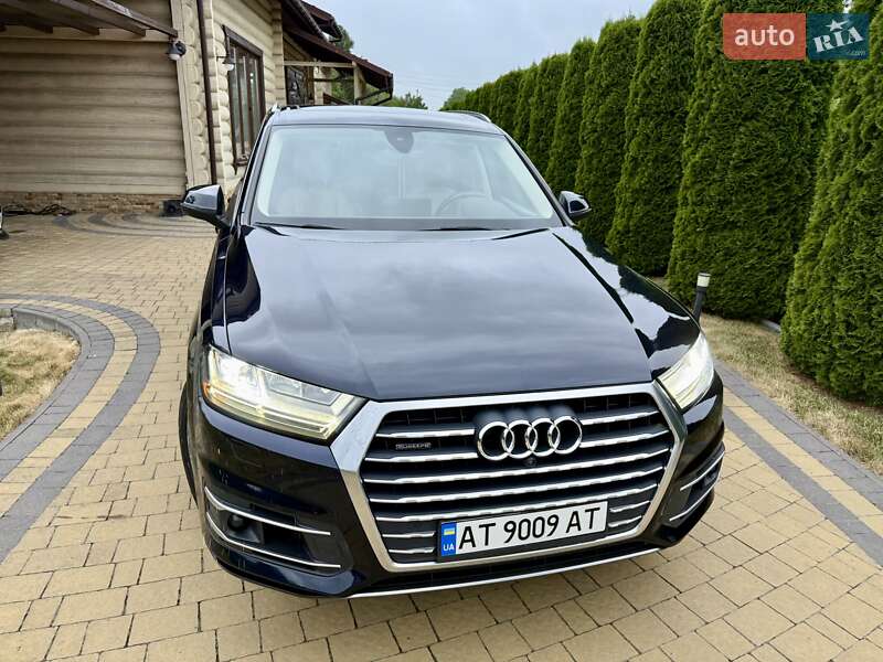 Позашляховик / Кросовер Audi Q7 2017 в Івано-Франківську