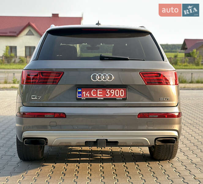 Позашляховик / Кросовер Audi Q7 2017 в Тернополі