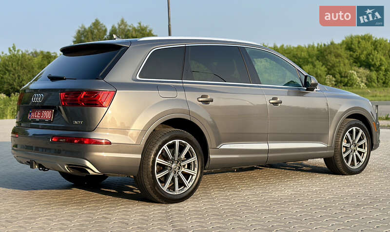 Позашляховик / Кросовер Audi Q7 2017 в Тернополі