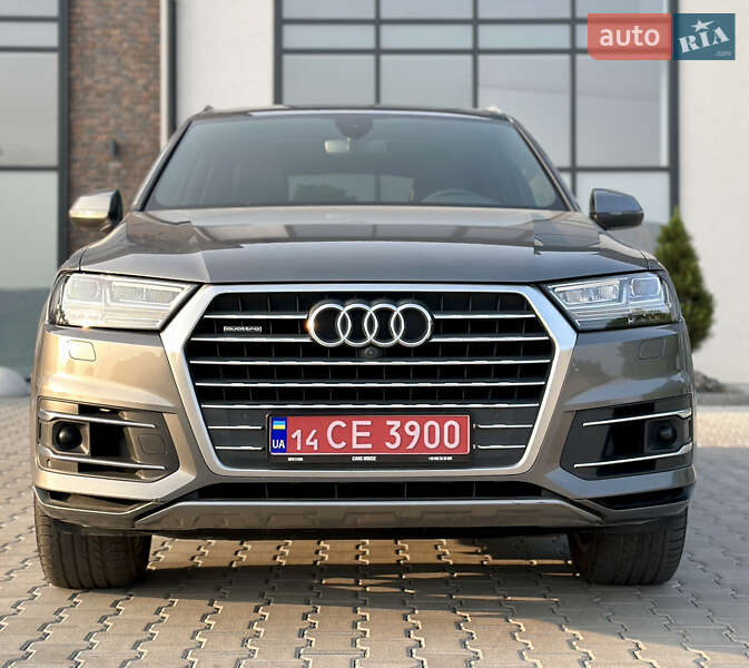 Позашляховик / Кросовер Audi Q7 2017 в Тернополі
