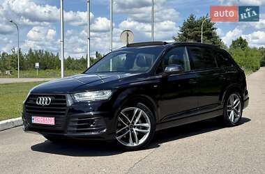 Внедорожник / Кроссовер Audi Q7 2019 в Киеве
