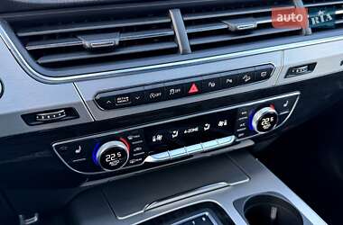 Позашляховик / Кросовер Audi Q7 2019 в 