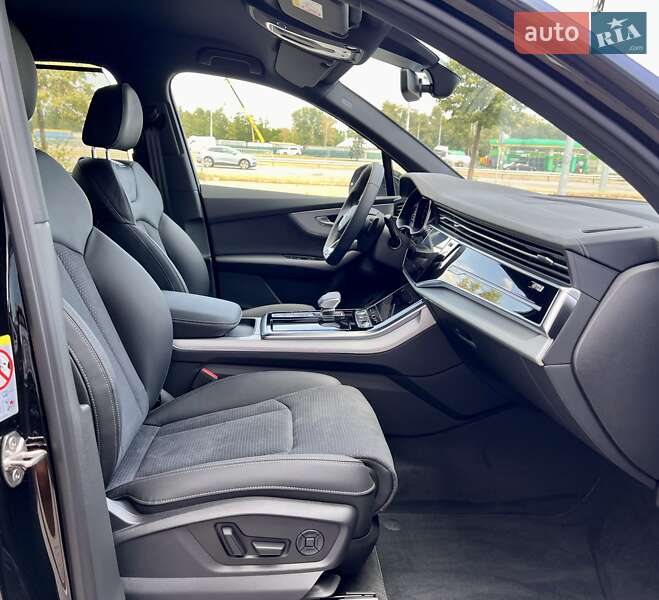 Позашляховик / Кросовер Audi Q7 2025 в Києві