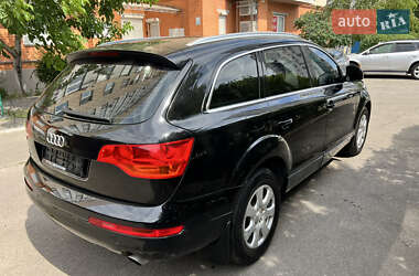Позашляховик / Кросовер Audi Q7 2007 в 