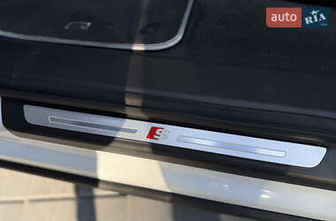 Позашляховик / Кросовер Audi Q7 2022 в 