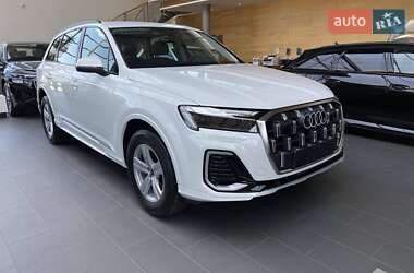 Позашляховик / Кросовер Audi Q7 2025 в 