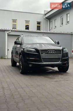 Внедорожник / Кроссовер Audi Q7 2007 в 