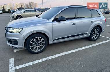 Внедорожник / Кроссовер Audi Q7 2016 в Киеве